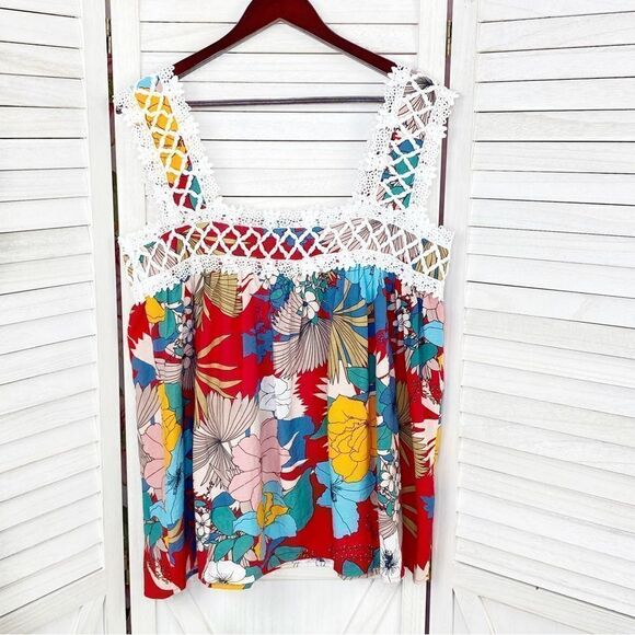 See and Be Seen Floral Crochet Neck Sleeveless Tank Top Red Multi Medium - Picture 7 of 11